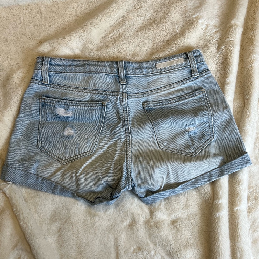 Carly Jean Los Angeles Jean Shorts - Picture 4 of 4